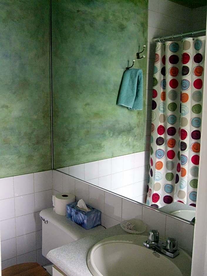 Double Room Private Bathroom